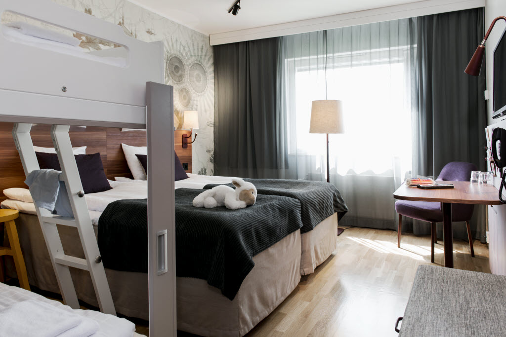 Copyright: : Fotograf Jimmy Eriksson AB
Tomtebogatan 30, 113 38 Stockholm
0703734429
info@jimmyeriksson.se Scandic Norrköping Nord, Family Standard room